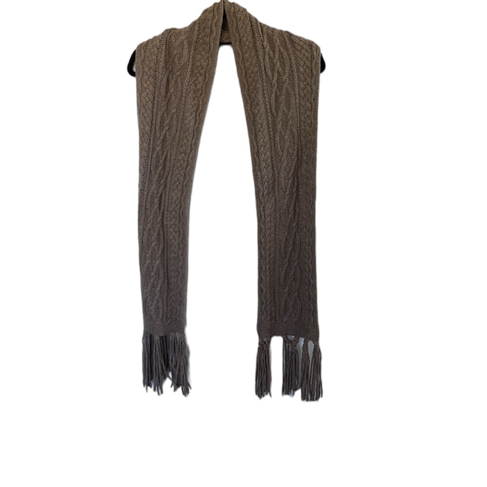 Cashmere blend Banana Republic cable knit fringed taupe cozy & soft long scarf